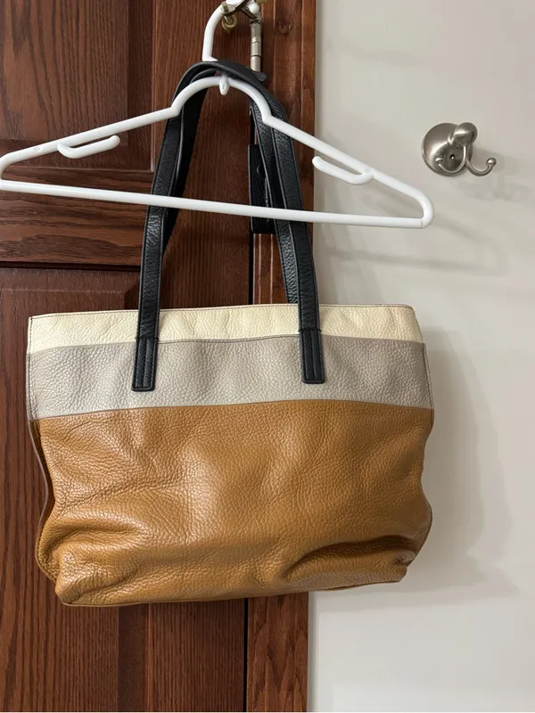Fossil Tri-Panel Leather Tote in Tan, Cream & Gray with Black Straps - Image 2