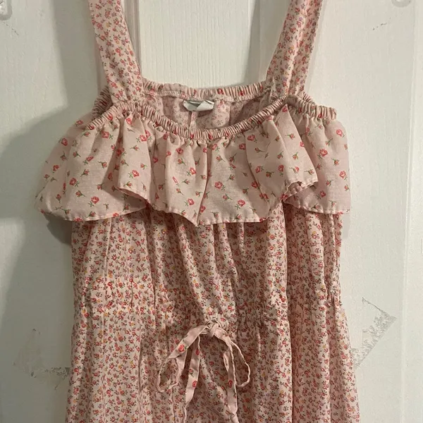Vintage Pink Floral Tiered Sundress with Ruffle Trim - Image 2