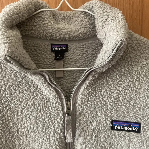 Patagonia 1/4 zipper fleece pullover - Image 3
