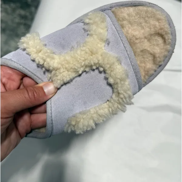 UGG Shearling SLIDE Sz 6 Lilac - Image 15