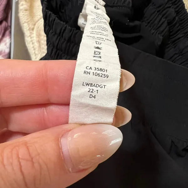 Lululemon Hotty Hot High-Rise Skirt Long In black 0 skort - Image 7