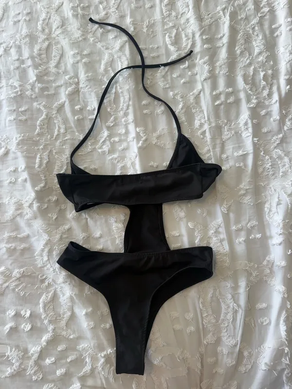 Edikted Going Out Cut Out Black Bodysuit - Image 2