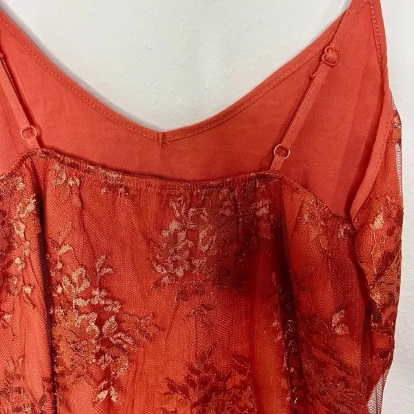 🆕 Heart Hips Rust Colored Lace Tank - Image 9