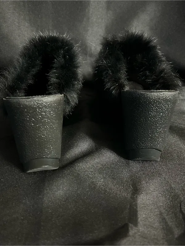 Coach Women’s Vintage Kaela Black Genuine Rabbit Fur Suede Platform Slides 7.5 - Image 8