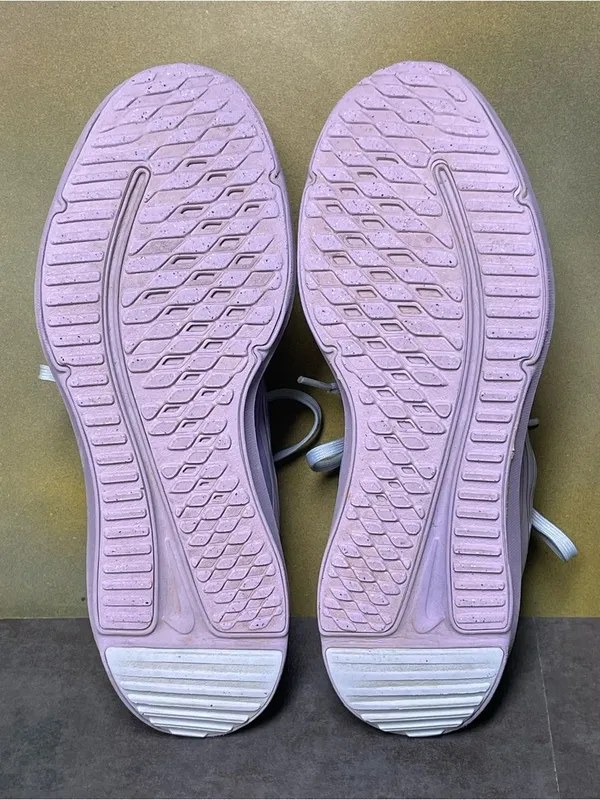 Nike Cosmic Runner Women's Lilac Running Shoes Size 7.5-8 - Image 14