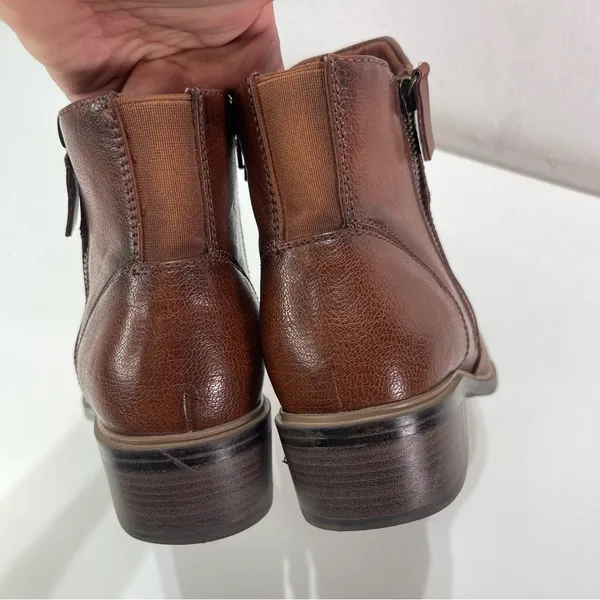 Baretraps ALONA Women 7W Ankle Boots Cognac Brown Side Zip Boho Equestrian - Image 5