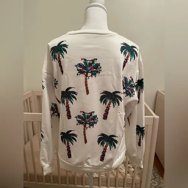 Boutique Holiday Sweatshirt Green Size M - Image 3