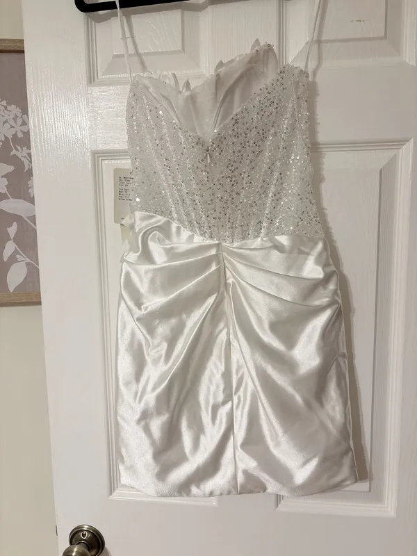Stacees white mini dress Size 4 - Image 3