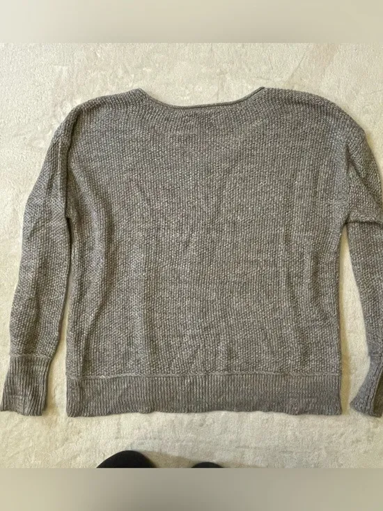 Lucky Brand Gray Off The Shoulder Sweater size L - Image 2