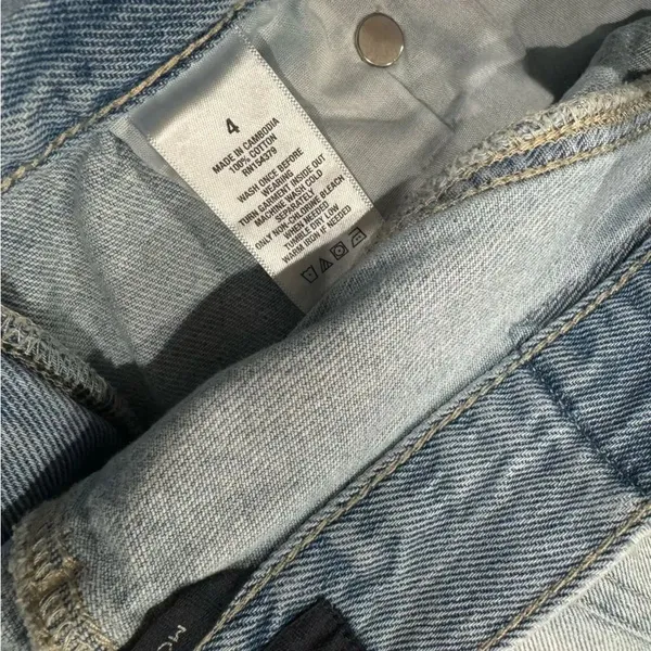 Aeropostale Distressed Blue Jean Mom Shorts Women’s 4 - Image 4
