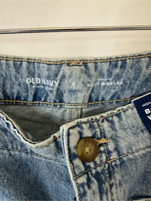 Old Navy Light Blue Wide-Leg Jeans - Image 3