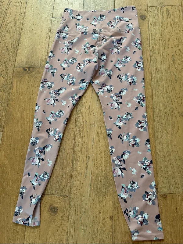 Women’s Beyond Yoga Floral Pink Leggings - Image 5