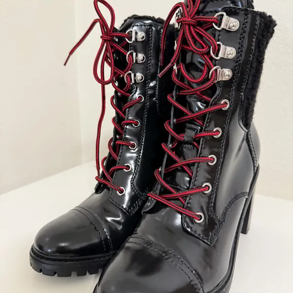 Nine West Phaedra Lace Up Black Leather Sherpa Top Boots 7.5M - Image 2