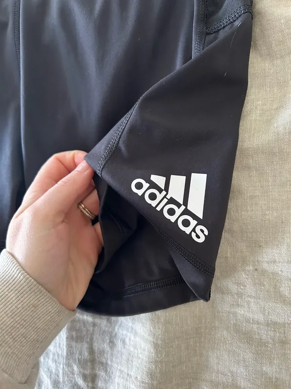 ☀️3/$25 Adidas tech fit Runners shorts black large prime green - Image 3