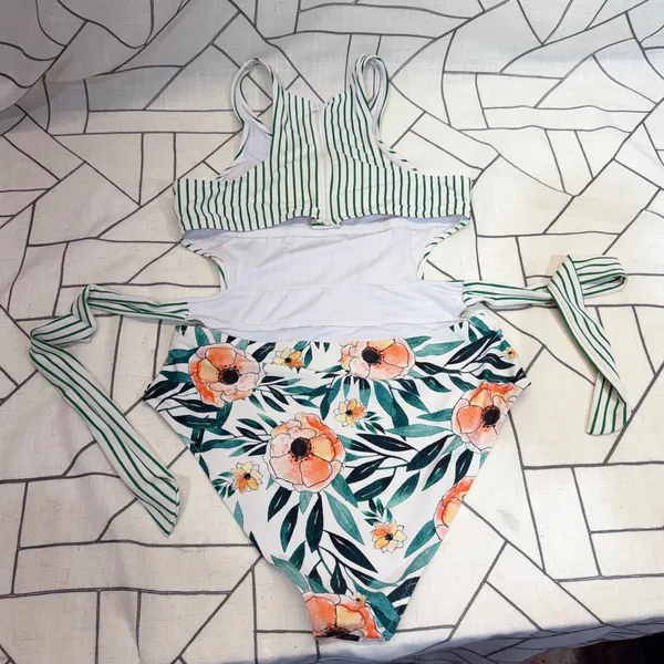 Cupshe One Piece Swimsuit‎ Large Green White Striped Floral Wrap Tie Cutout - Image 7