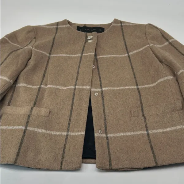 Zara Beige Wool  Jacket with Silver Hardware bust 34 length 20 - Image 7