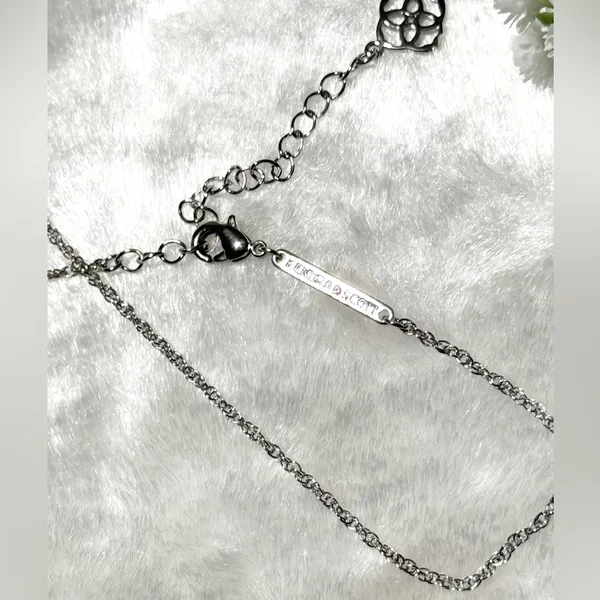 🩶🌸 Mallory Rose Locket Short Pendant Necklace from Kendra Scott. - Image 7