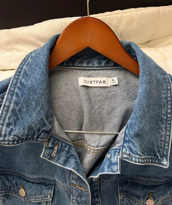 JustFab Blue Denim Jacket cropped style fit and oversized western vintage style jean jacket - Image 5