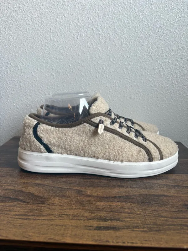 Hey Dude Women’s Karina Sherpa Marshmallow Leo Shoes - Image 3