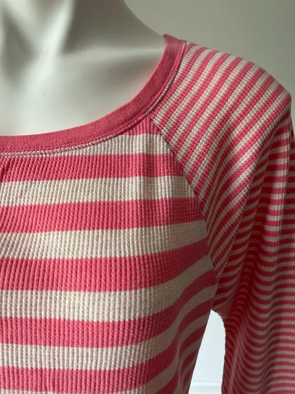 Old Navy Classic Y2K Waffle Knit Long Sleeve Top - Image 2