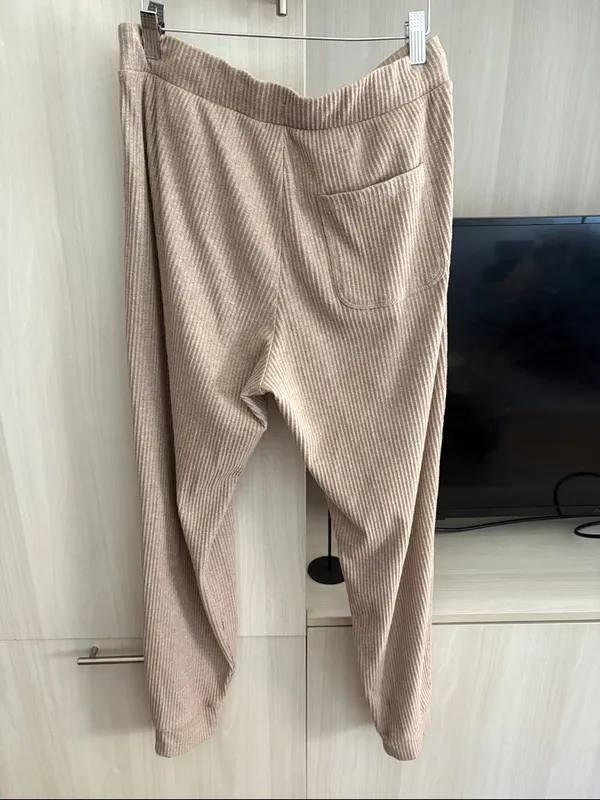 ALO Yoga | Muse Sweatpant - Image 5
