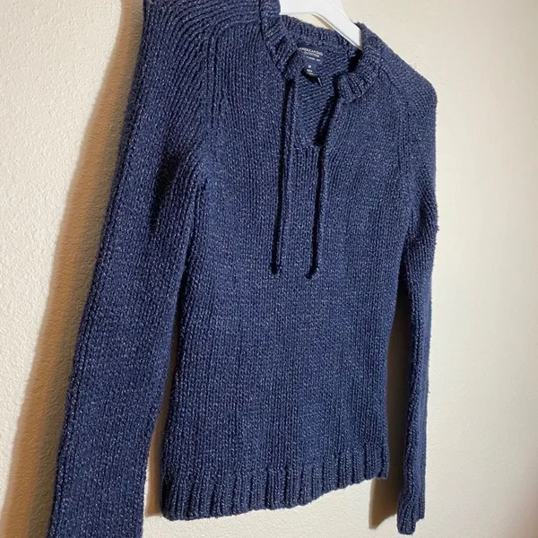 American Eagle Outfitters Sweater - Image 3