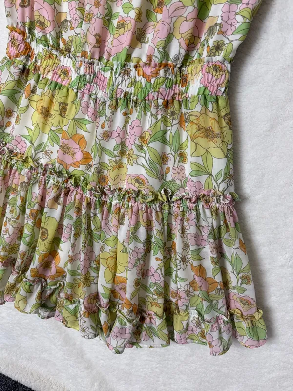 Impeccable Pig Floral Dress Tiered Bottom Keyhole Neckline Womens Size Medium - Image 5