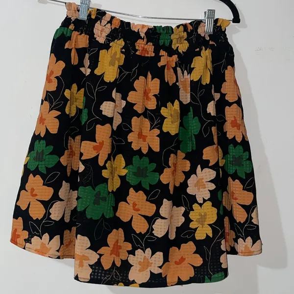 Who What Wear Black Orange Peach Gold Yellow Floral‎ Elastic Waist Skirt Size XS - Image 2