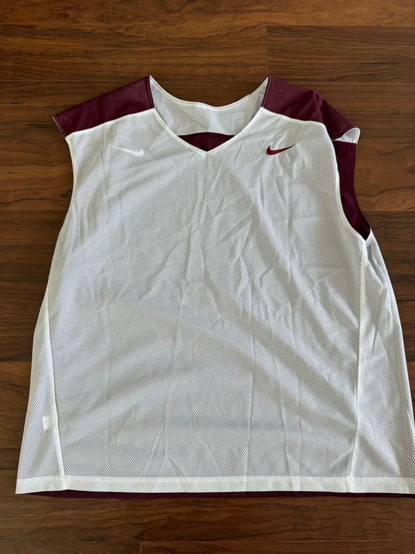 Men’s Nike Reversible Maroon and white jersey - Image 2