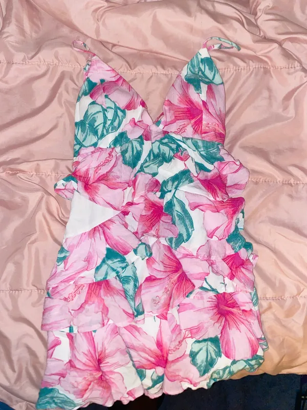 Hollister Babydoll Dress - Image 4