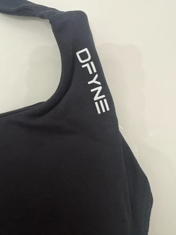 DFYNE set black small shorts and top new without tags - Image 3