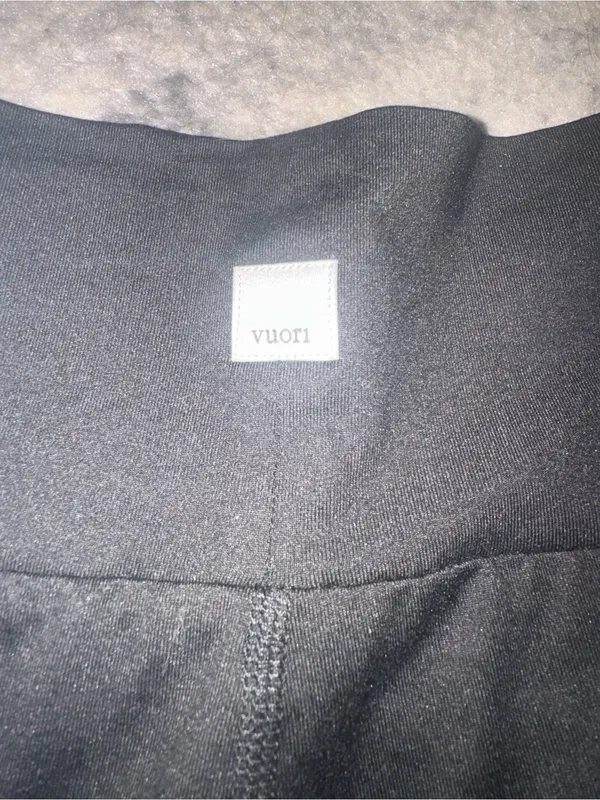 Vuori Black Joggers - Image 2