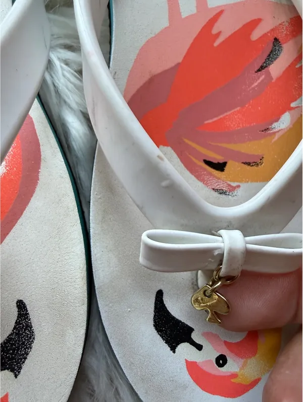 Kate Spade White Flamingo Print Flip Flops Size US 8M - Image 4