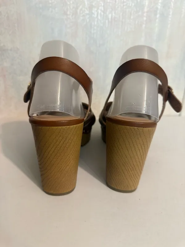 Old Navy Strappy Faux Leather Block Heels Sandals, Sz 10 - Image 3