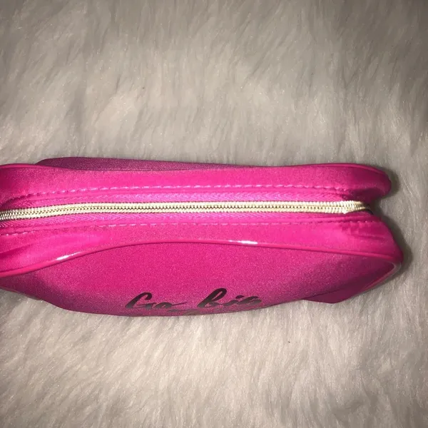 Go Big or Go home pink & gold nwot cosmetic bag - Image 3