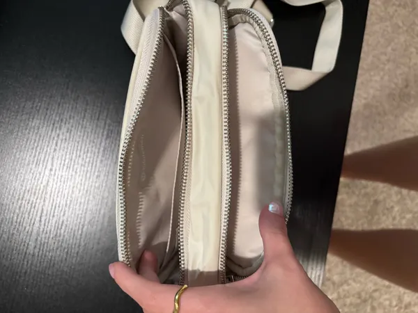 Lululemon Camera Bag - Image 3