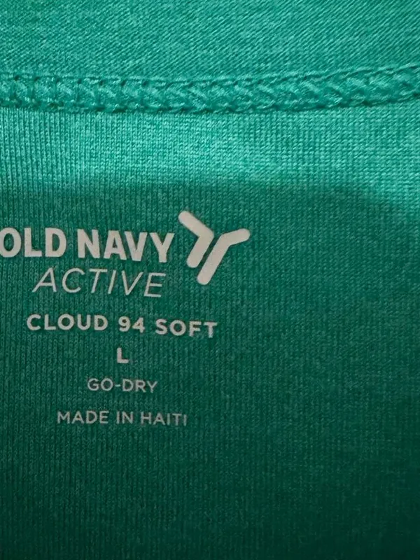 Old Navy Active Cloud 94 Soft Go-Dry Twist Front Tank Top - Image 2