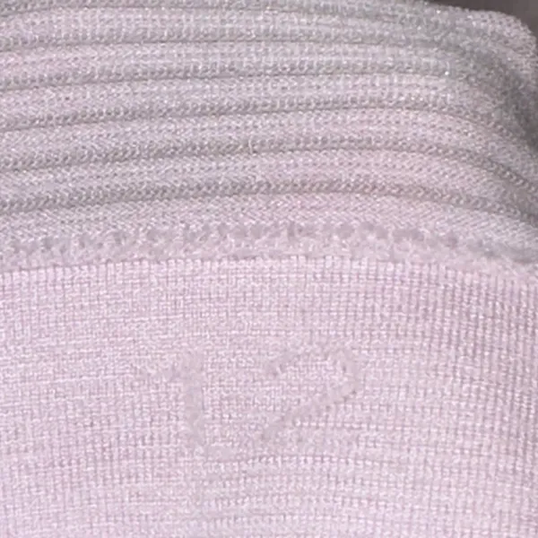 Lululemon Women's Swiftly Tech Long Sleeve Shirt Top Yoga Pastel Pink Thumbholes - Image 5