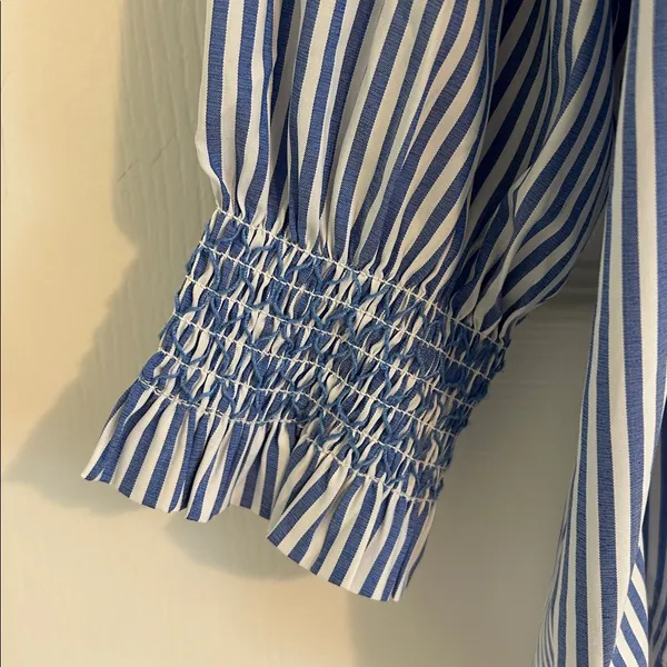 Tuckernuck Blue and White Stripe Teagan Popover Ruffle Top New Size Small - Image 9