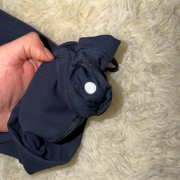 Lululemon Align High Rise Short Size 0 Navy Blue Bike Short 8" - Image 3