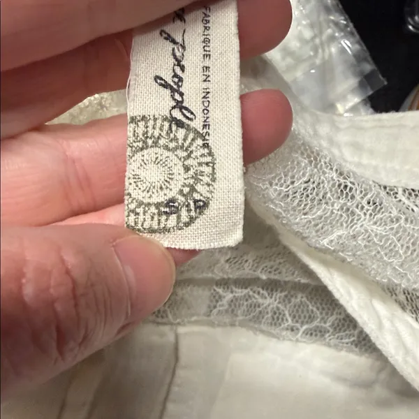 Free‎ People Women's White Linen/Cotton Button Down Lace Details Size Small - Image 5