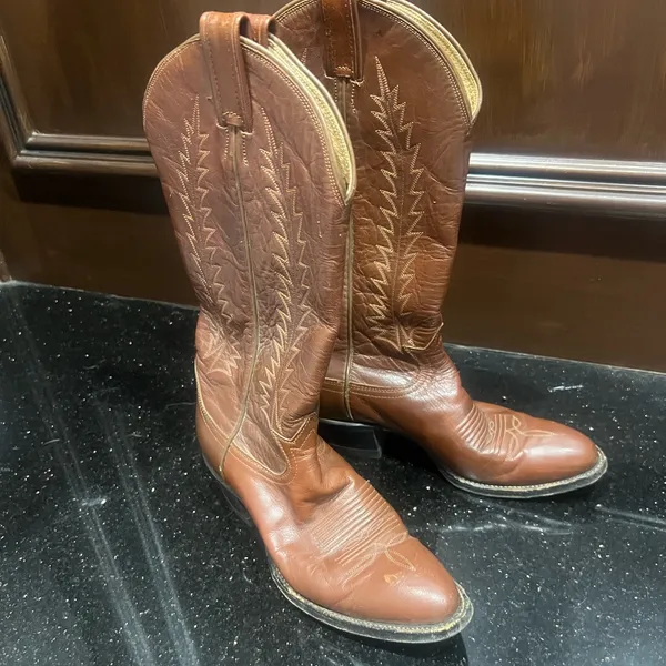 Tony Lama Brown Women’s Leather Boots size 5 1/2 - Image 4