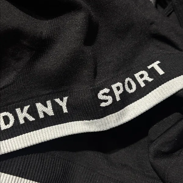 DKNY Sport Womens Black Strappy Seamless Low-Impact Padded Sports Bra Si… #7 - Image 9