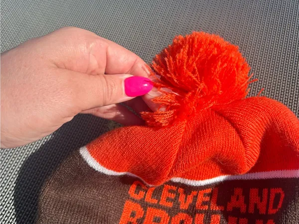 Cleveland‎ Browns '15 Sport Knit beanie nfl winter hat brown orange pompom - Image 5