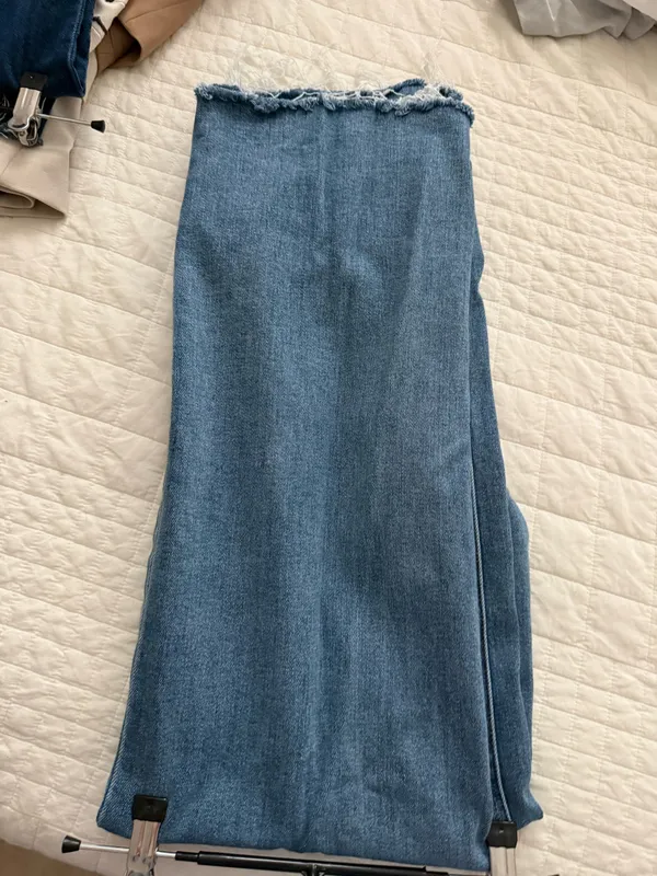 Hidden Jeans - Image 3