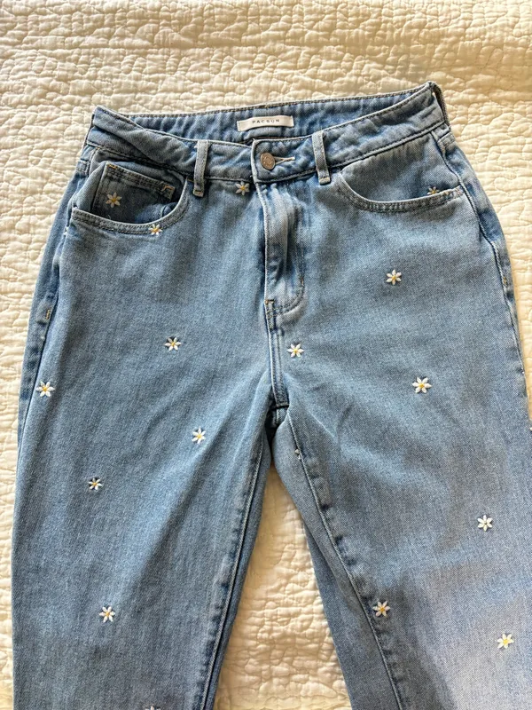 PacSun Daisy Mom Jeans Embroidered - Image 2