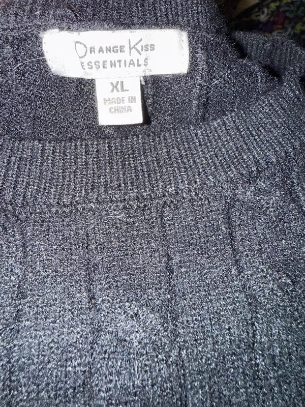 Orange kiss essentials xl cable knit cropped black sweater - Image 2