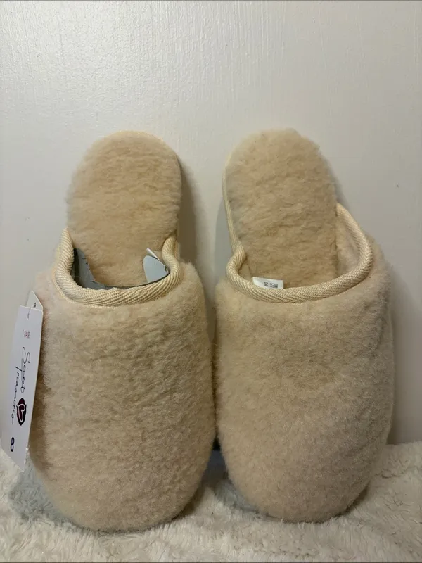 Secret Treasures NWT Fluffy Scuff Slippers Wool Blend Moisture Wicking SZ 8 - Image 2