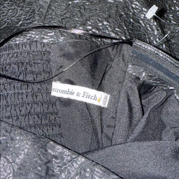 NWOT Abercrombie & Fitch Metallic strapless midi dress Charcoal Gray Shiny - Image 5