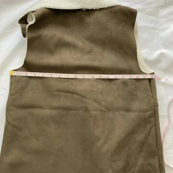 Susina NWT Open Front Vest Faux Shearling &‎ Suede Small - Image 11
